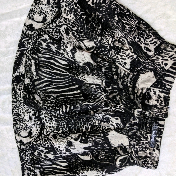 NWOT Sakura Animal Print Mini Skirt - Picture 7 of 7
